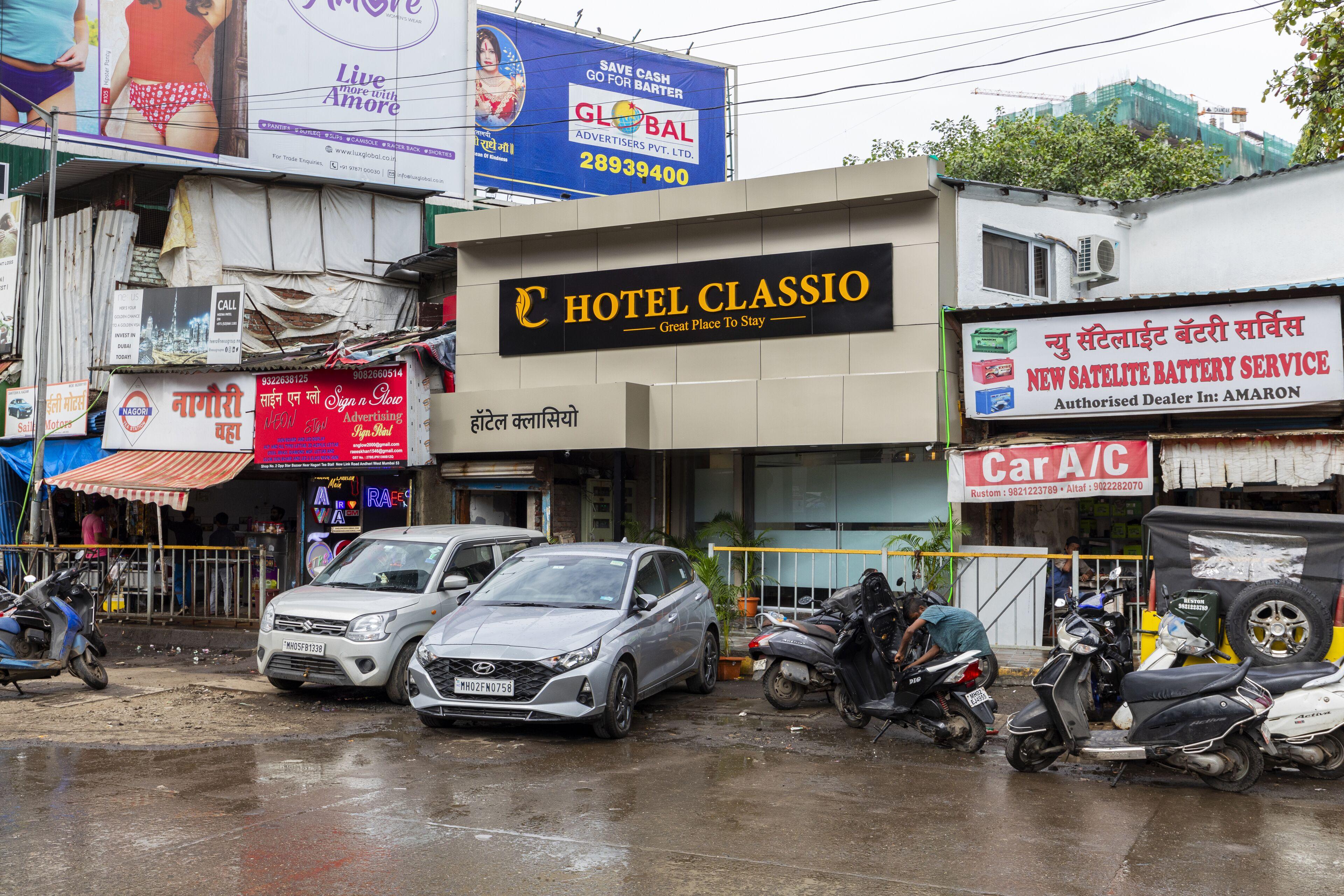 Hotel Classio Andheri - Near Dn Nagar Metro Station, Mumbai